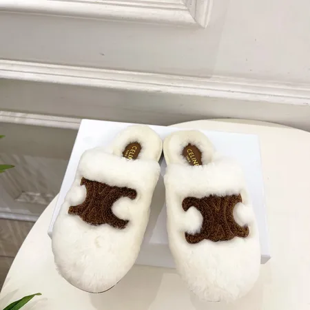 セリーヌ スリッパ