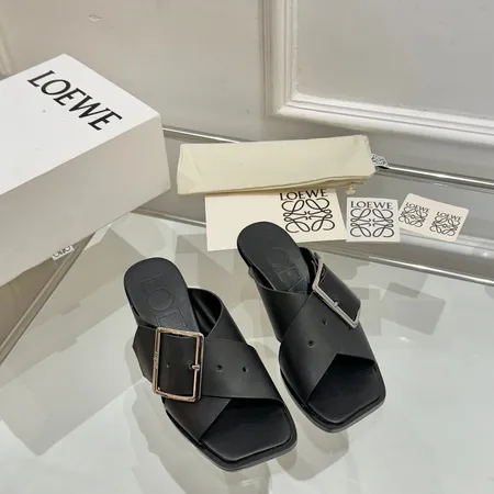 ロエベ スリッパ