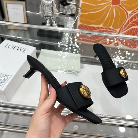 ロエベ スリッパ