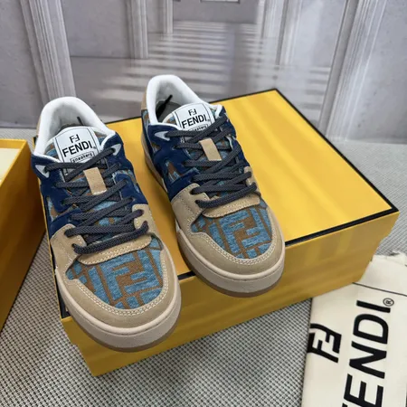 フェンディ カジュアルシューズ