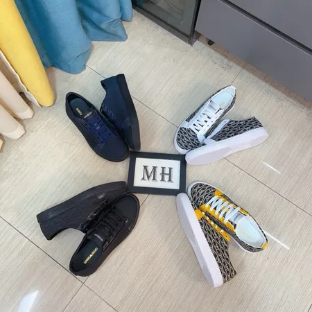 アルマーニ カジュアルシューズ