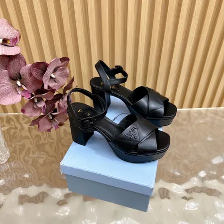 プラダ サンダル