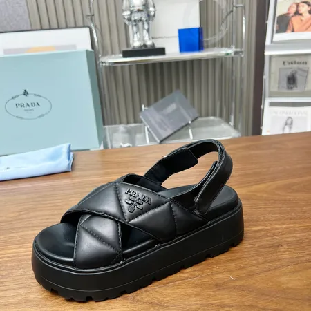 プラダ サンダル