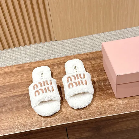 ミュウミュウ スリッパ