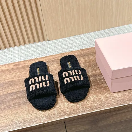 ミュウミュウ スリッパ