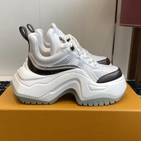 ルイヴィトン スニーカー