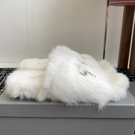 バレンシアガ スリッパ