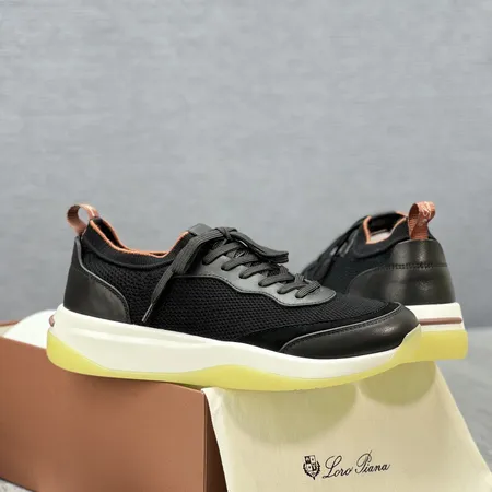 フェラガモ カジュアルシューズ