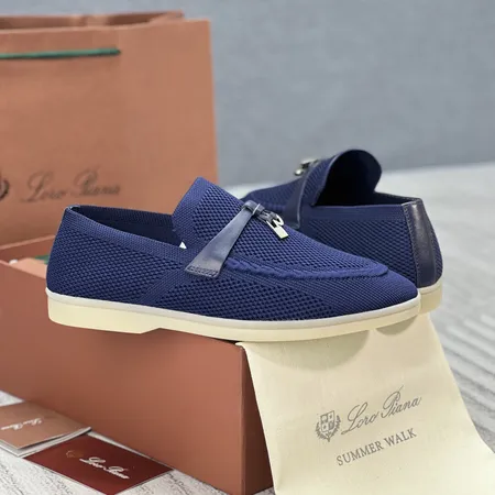 フェラガモ カジュアルシューズ