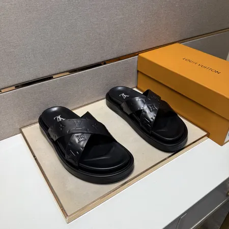 ルイヴィトン スリッパ