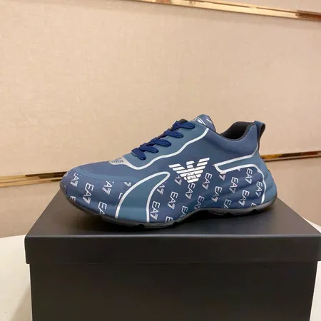 アルマーニ カジュアルシューズ