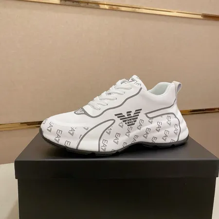 アルマーニ カジュアルシューズ