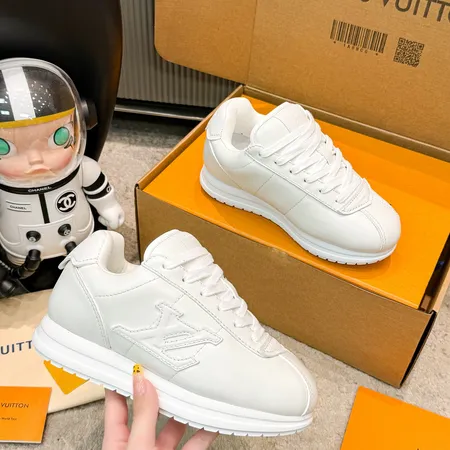 ルイヴィトン カジュアルシューズ