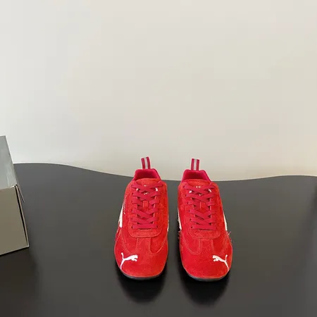 プーマ カジュアルシューズ