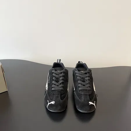 プーマ カジュアルシューズ