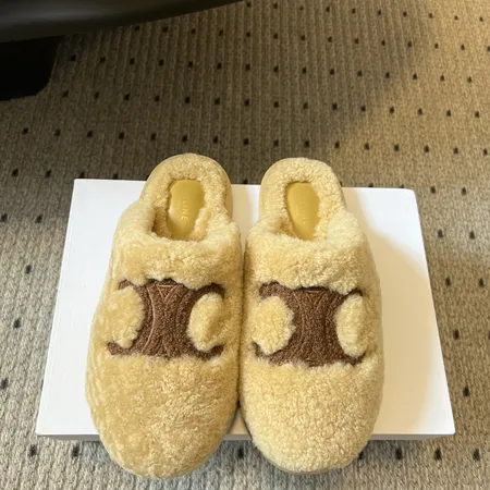 セリーヌ スリッパ