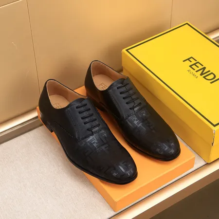 フェンディ ビジネスシューズ