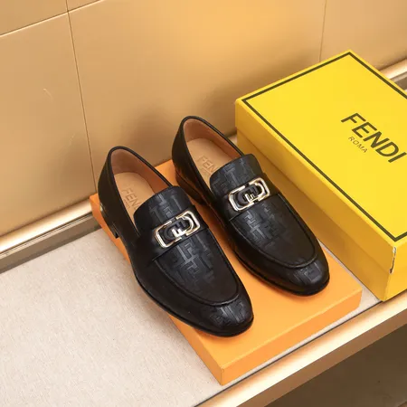 フェンディ ビジネスシューズ