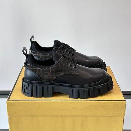 フェンディ ビジネスシューズ