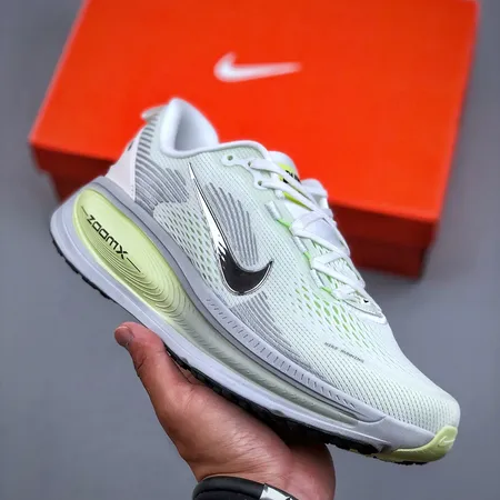 ナイキ スニーカー