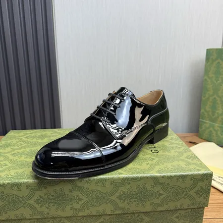 グッチ ビジネスシューズ