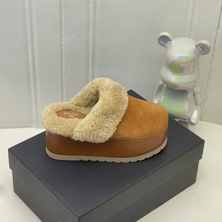セリーヌ スリッパ