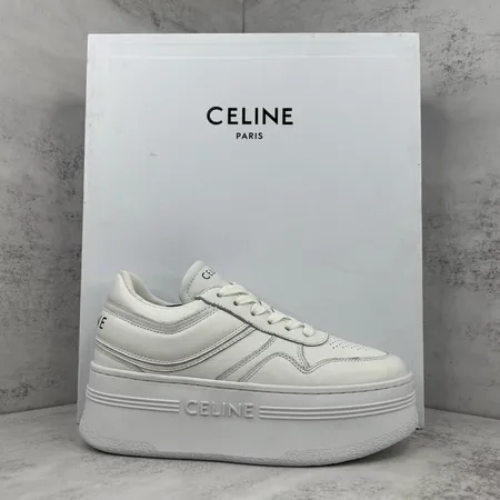 セリーヌ カジュアルシューズ