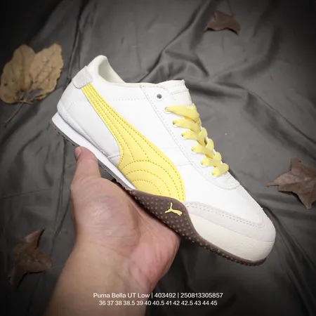 プーマ スニーカー