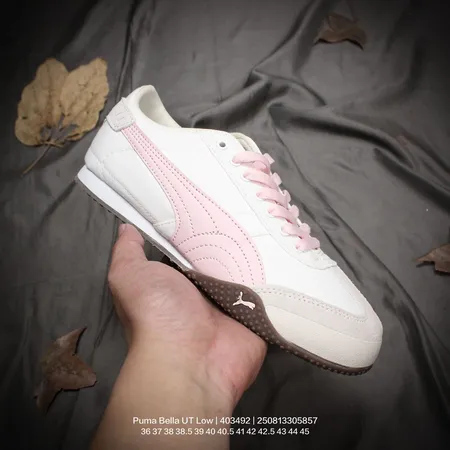 プーマ スニーカー