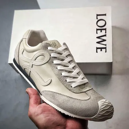 ロエベ カジュアルシューズ