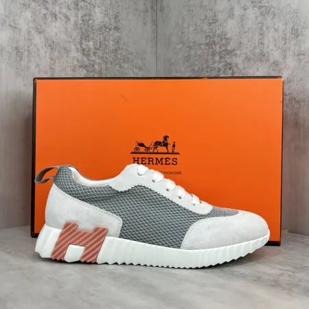 エルメス スニーカー