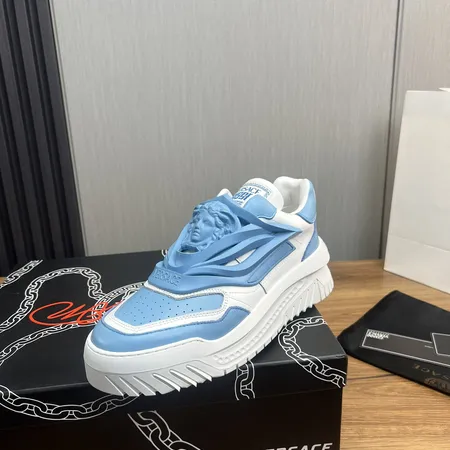 ヴェルサーチ カジュアルシューズ