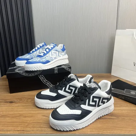 ヴェルサーチ カジュアルシューズ