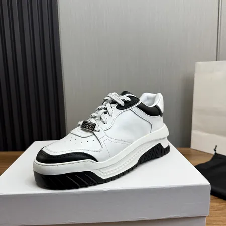 ヴェルサーチ カジュアルシューズ