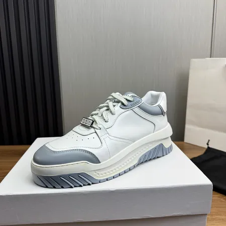 ヴェルサーチ カジュアルシューズ