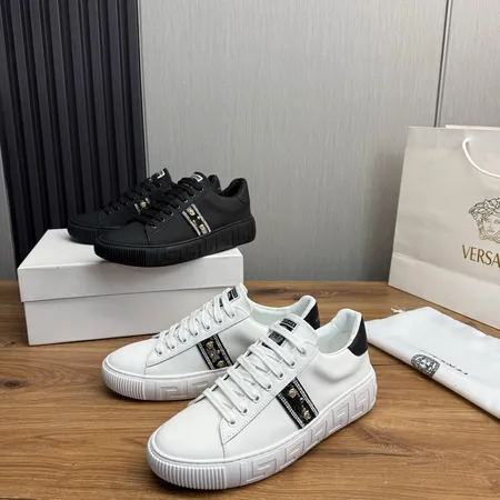 ヴェルサーチ カジュアルシューズ