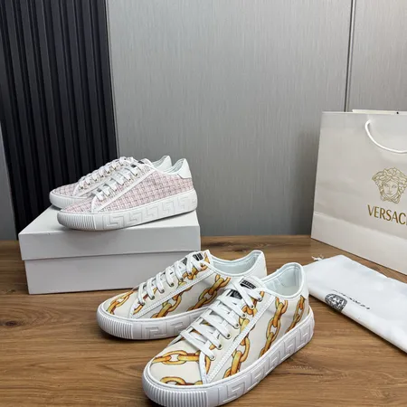 ヴェルサーチ カジュアルシューズ