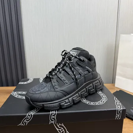 ヴェルサーチ カジュアルシューズ