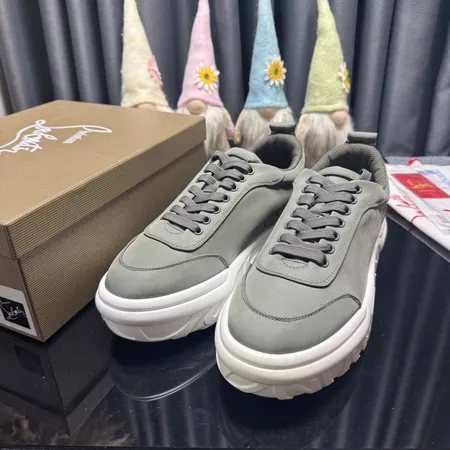 クリスチャン・ルブタン カジュアルシューズ