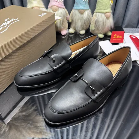 クリスチャン・ルブタン ビジネスシューズ