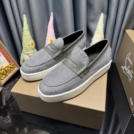 クリスチャン・ルブタン カジュアルシューズ