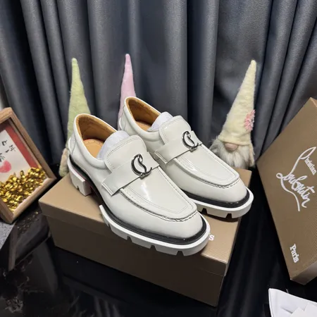 クリスチャン・ルブタン ビジネスシューズ