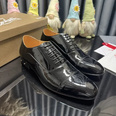 クリスチャン・ルブタン ビジネスシューズ