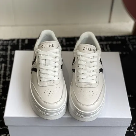 セリーヌ カジュアルシューズ