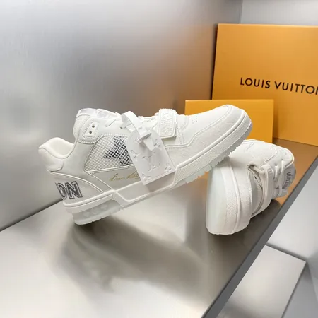 ルイヴィトン カジュアルシューズ