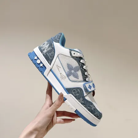 ルイヴィトン カジュアルシューズ