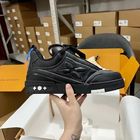 ルイヴィトン カジュアルシューズ