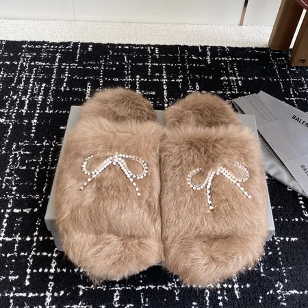 バレンシアガ スリッパ