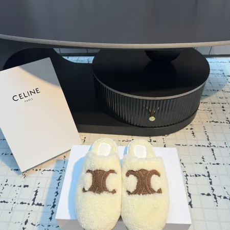 セリーヌ スリッパ