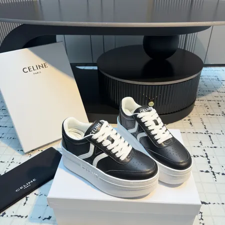 セリーヌ カジュアルシューズ